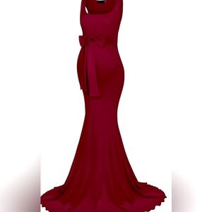 Gorgeous maternity dress for photoshoot